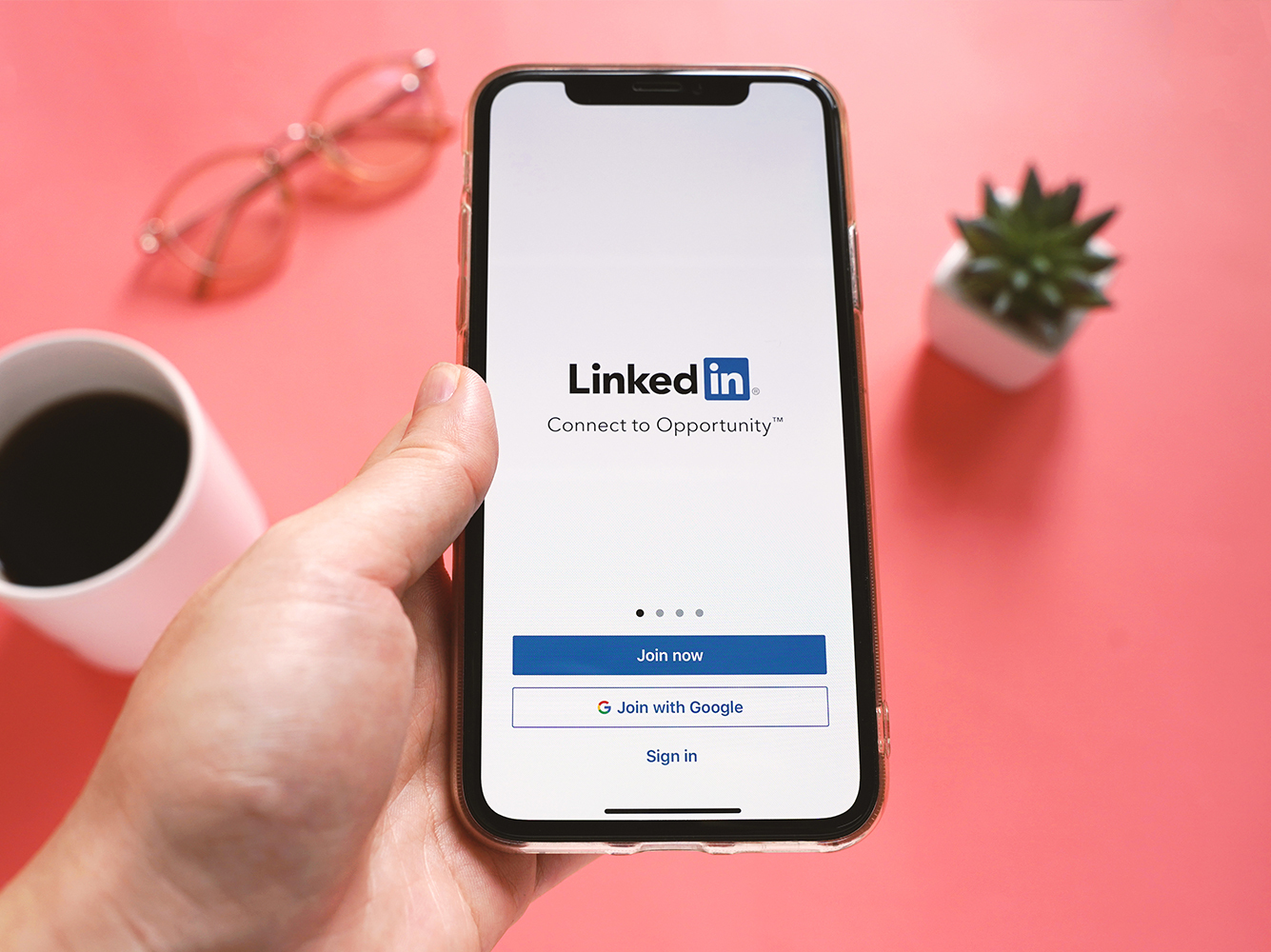 Header image for Developing an Effective LinkedIn Presence - Benefits for Non-Profits